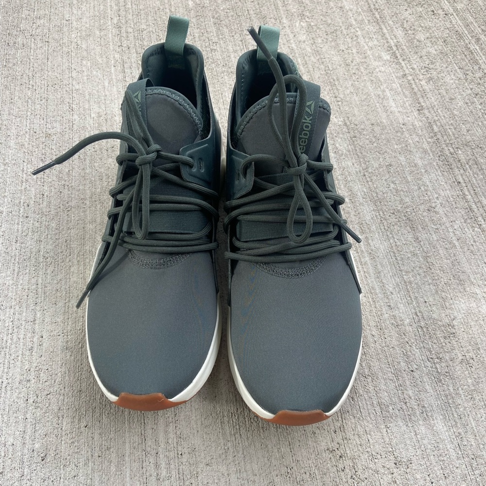 Women’s Reebok sneakers size 8.5